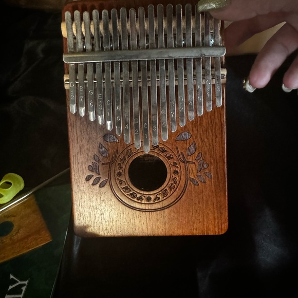 Kalimba Instrument - Picture 6 of 7